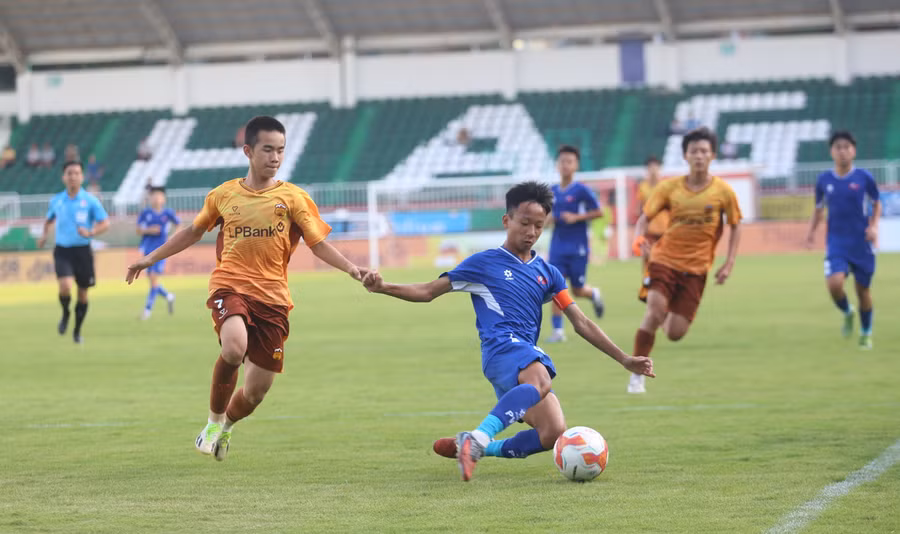 doi-chu-nha-chu-dong-tan-cong-nhieu-hon-trong-tran-dau-nhung-khong-the-thang-duoc-hang-thu-doi-phuong-anh-van-ngoc.jpg