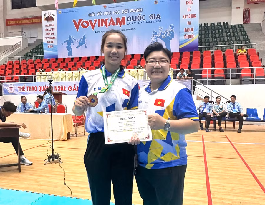 doan-thi-kieu-my-da-gianh-huy-chuong-dong-ngay-trong-toi-khai-mac-anh-thien-binh.jpg