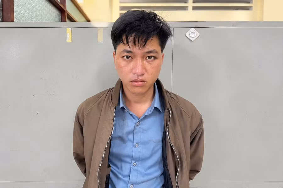 tam-giu-thanh-nien-dam-chet-ban-gai-trong-ky-tuc-xa-do-ghen-tuong.jpg