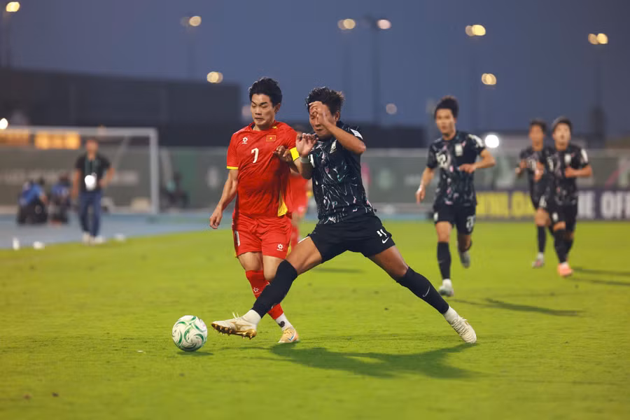 u23-han-quoc-phai-tuong-doi-be-tac-du-cam-nhieu-bong-hon-anh-ted-tran.jpg