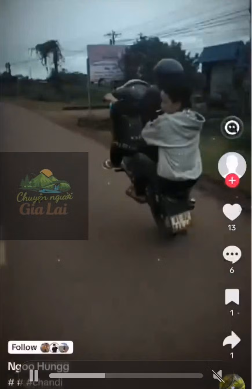 k-da-dieu-khien-xe-boc-dau-cho-theo-h-anh-chup-man-hinh.jpg