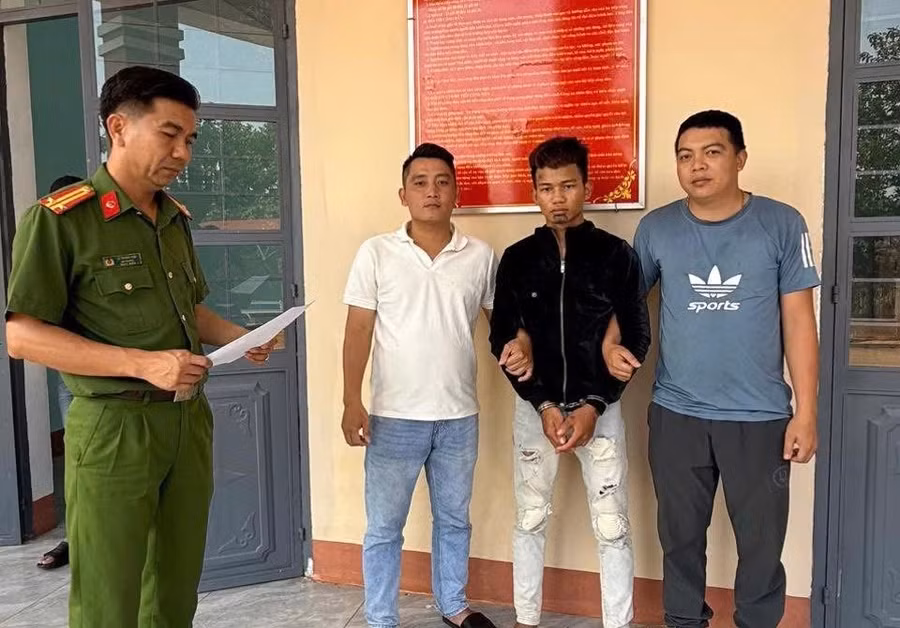 doi-tuong-suc-thu-2-tu-phai-qua-da-bi-bat-tam-giam-ve-hanh-vi-to-chuc-su-dung-trai-phep-chat-ma-tuy-anh-dvcc.jpg