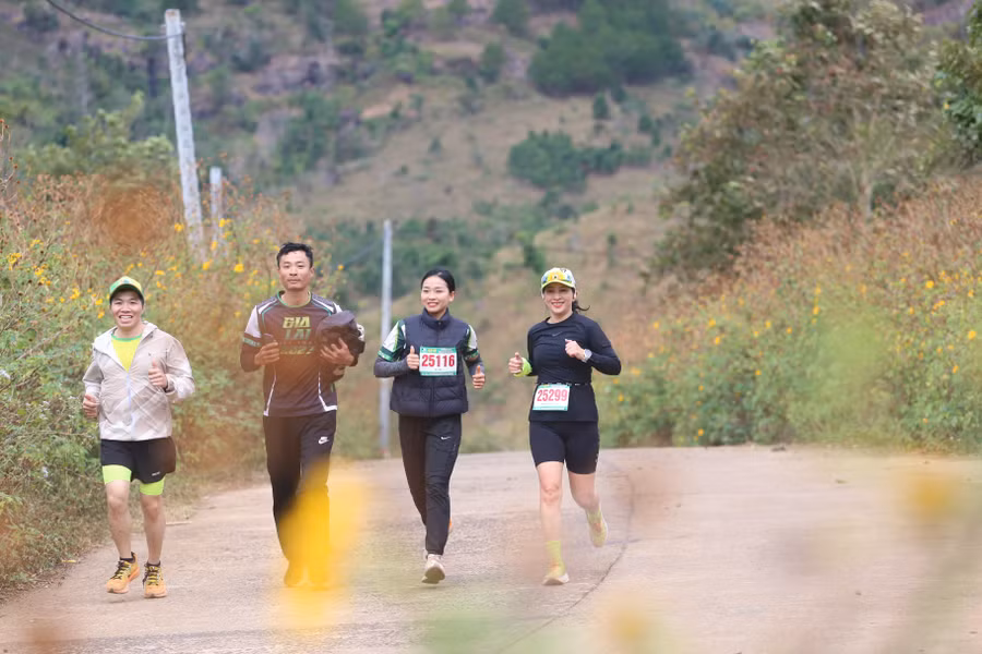 moi-buoc-chay-cua-cac-vdv-gop-phan-gay-quy-cho-tre-em-ngheo-anh-van-ngoc.jpg