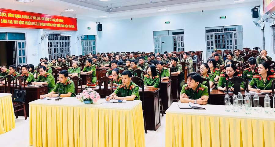 cong-an-phuong-pleiku-da-phat-dong-tan-cong-tran-ap-toi-pham-trong-thoi-diem-sap-nhap-don-vi-hanh-chinh-cap-tinh-va-cap-xa-anh-cong-thinh.jpg