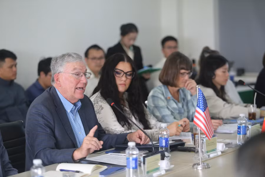 ong-scott-bedke-pho-thong-doc-bang-idaho-hy-vong-se-co-co-hoi-hop-tac-tai-gia-lai-anh-van-ngoc.jpg
