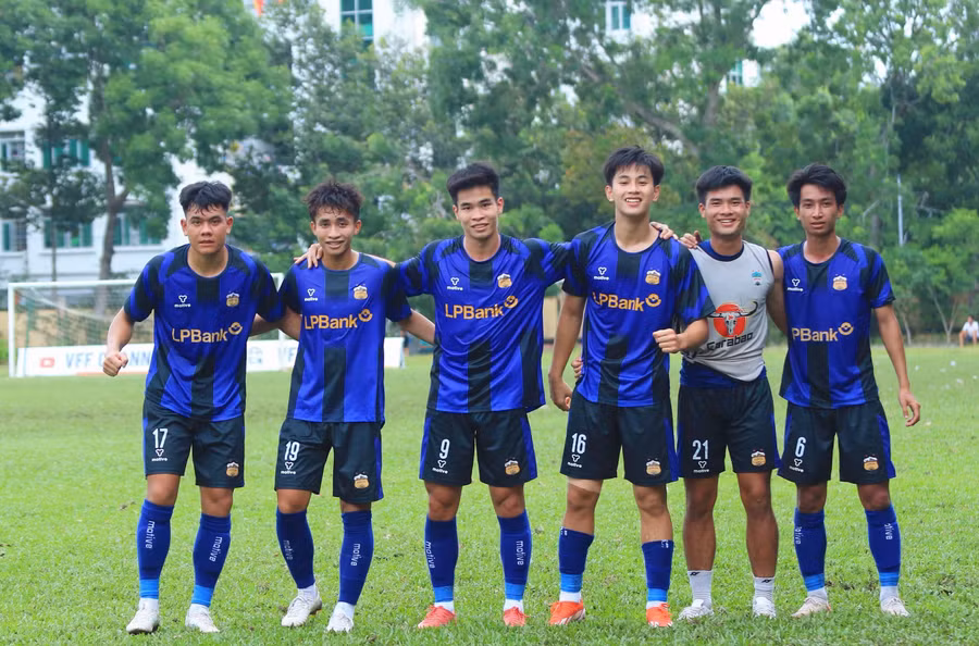 u21-hagl-i-da-bat-bai-va-gianh-ngoi-nhat-bang-c-anh-phuong-ngan.jpg