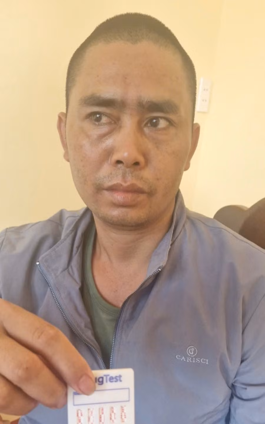 doi-tuong-rmah-uek-bi-bat-giu-ve-hanh-vi-tang-tru-trai-phep-chat-ma-tuy-anh-van-duc.jpg