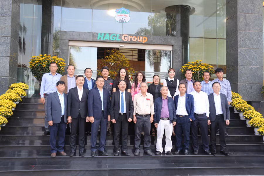 chu-tich-ubnd-tinh-pham-anh-tuan-cho-biet-dat-nhieu-ky-vong-vao-tap-doan-hagl-anh-van-ngoc.jpg