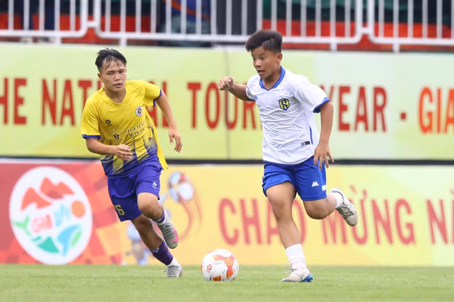 u14-slna-phai-la-nhung-nguoi-choi-tot-hon-trong-hiep-1-anh-van-ngoc.jpg