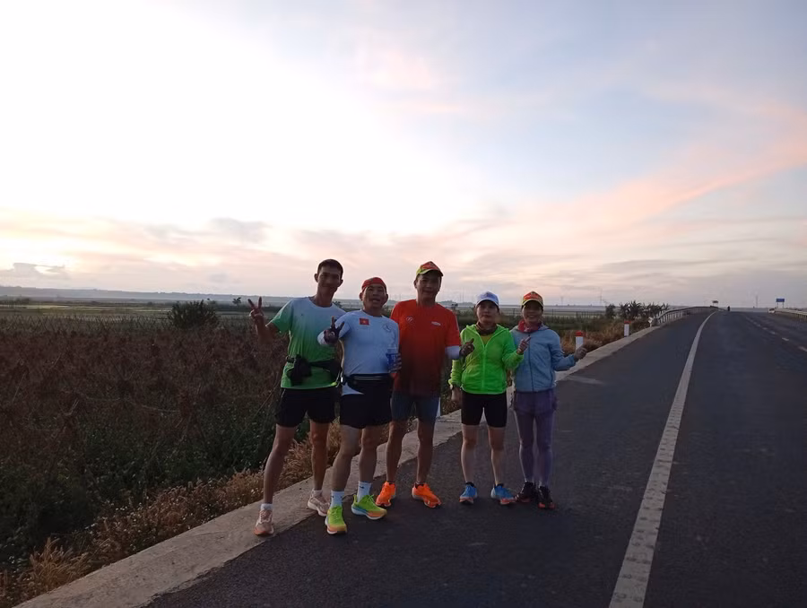 cac-runner-tai-pleiku-va-chu-pah-da-huong-ung-chuong-trinh-chay-22tet-khong-bia-ruou22-anh-duc-lau.jpg