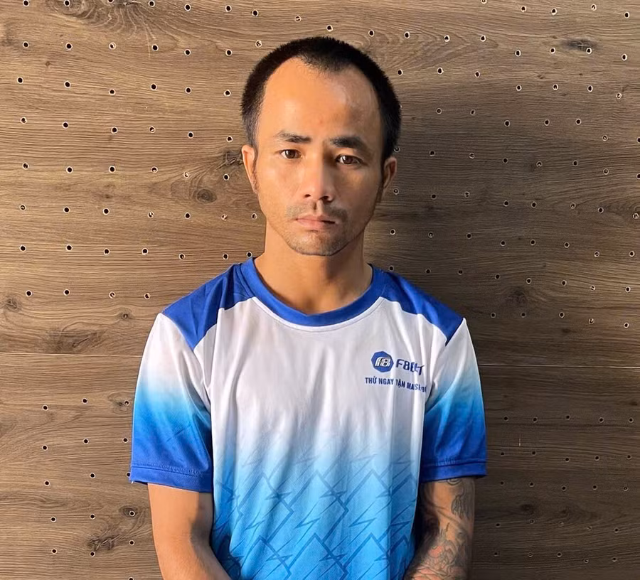 doi-tuong-chau-da-bi-bat-ve-hanh-vi-mua-ban-trai-phep-chat-ma-tuy-va-tang-tru-trai-phep-vu-khi-quan-dung-anh-van-do.jpg