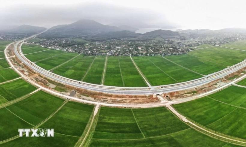 Đề xuất giải pháp tháo gỡ khó khăn, vướng mắc về đất đai để phù hợp với chính quyền địa phương 2 cấp. (Nguồn: TTXVN) Đề xuất giải pháp tháo gỡ khó khăn, vướng mắc về đất đai để phù hợp với chính quyền địa phương 2 cấp. (Nguồn: TTXVN)