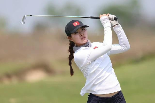 Tay golf Lê Chúc An Tay golf Lê Chúc An
