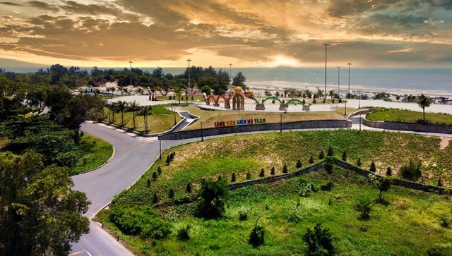 Hồ Tràm đang là điểm đến được rất đông du khách lựa chọn Hồ Tràm đang là điểm đến được rất đông du khách lựa chọn