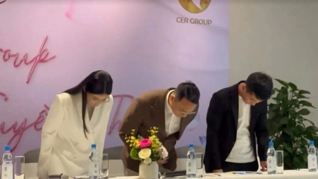 Đại diện Công ty Cổ phần Tập đoàn Chị Em Rọt xin lỗi người tiêu dùng về những ồn ào liên quan sản phẩm kẹo rau củ. Ảnh: dantri.com.vn 1-7272.jpg
