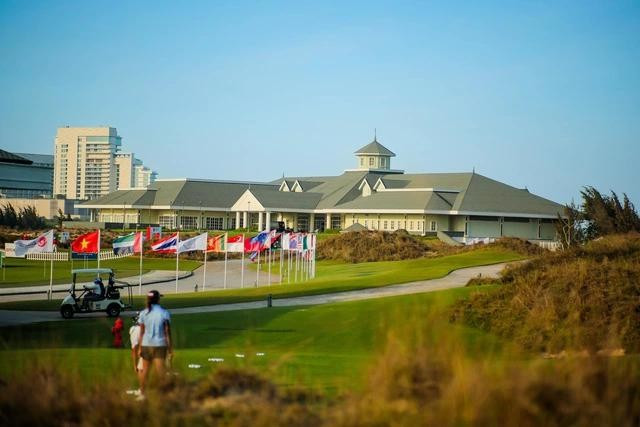 Giải quy tụ 95 tay golf nữ của 24 nước Giải quy tụ 95 tay golf nữ của 24 nước