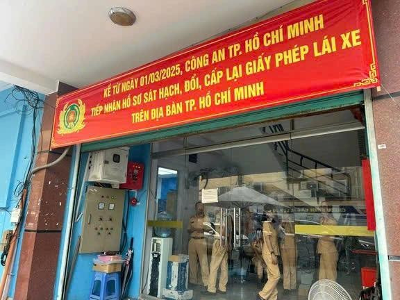 Công an TP.HCM tiếp nhận hồ sơ sát hạch, cấp đổi giấy phép lái xe Công an TP.HCM tiếp nhận hồ sơ sát hạch, cấp đổi giấy phép lái xe