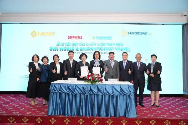 Sun World và Lữ hành Saigontourist ký kết hợp tác chiến lược toàn diện Sun World và Lữ hành Saigontourist ký kết hợp tác chiến lược toàn diện