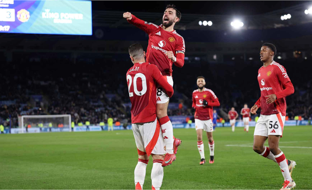 Bruno Fernandes ấn định chiến thắng 3-0 cho Man United Bruno Fernandes ấn định chiến thắng 3-0 cho Man United