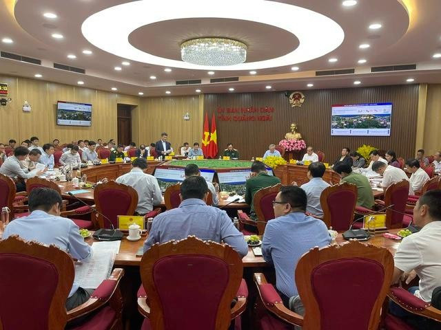 Quang cảnh buổi làm việc tại UBND tỉnh Quảng Ngãi Quang cảnh buổi làm việc tại UBND tỉnh Quảng Ngãi