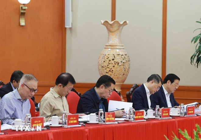 Các đại biểu dự phiên họp của Tiểu ban Văn kiện Đại hội XIV. (Ảnh: Thống Nhất/TTXVN) Các đại biểu dự phiên họp của Tiểu ban Văn kiện Đại hội XIV. (Ảnh: Thống Nhất/TTXVN)