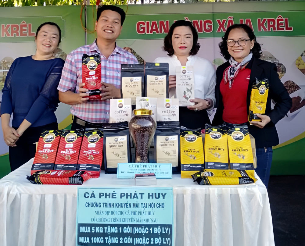Các sản phẩm cà phê đã có mặt tại nhiều cửa hàng, chợ và các kênh phân phối trực tuyến. Ảnh: NVCC cac-san-pham-ca-phe-da-co-mat-tai-nhieu-cua-hang-cho-va-cac-kenh-phan-phoi-truc-tuyen-anh-nvcc.jpg
