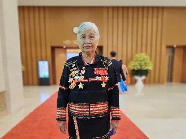 Anh hùng lực lượng vũ trang Kpă Ó của đồng bào J’rai. Anh hùng lực lượng vũ trang Kpă Ó của đồng bào J’rai.