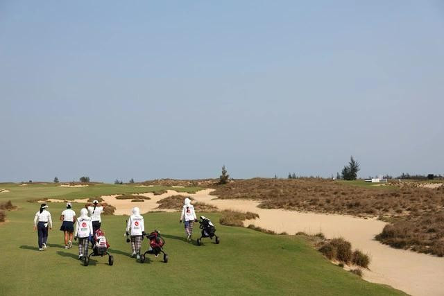 Các golfer lần đầu tranh tài giải WAAP Championship tại Việt Nam Các golfer lần đầu tranh tài giải WAAP Championship tại Việt Nam