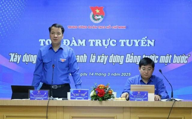 Anh Ngô Văn Cương phát biểu tại tọa đàm Anh Ngô Văn Cương phát biểu tại tọa đàm