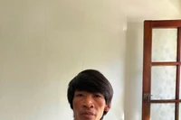 Đối tượng bị truy nã về hai tội danh ra đầu thú