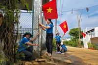 Phường Hội Phú ra mắt 2 mô hình bảo vệ môi trường và tuyến đường cờ