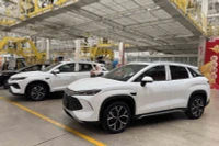 Xe điện Trung Quốc: Giấc mộng vươn tầm thế giới hay cơn ác mộng của cuộc đua đốt vốn?