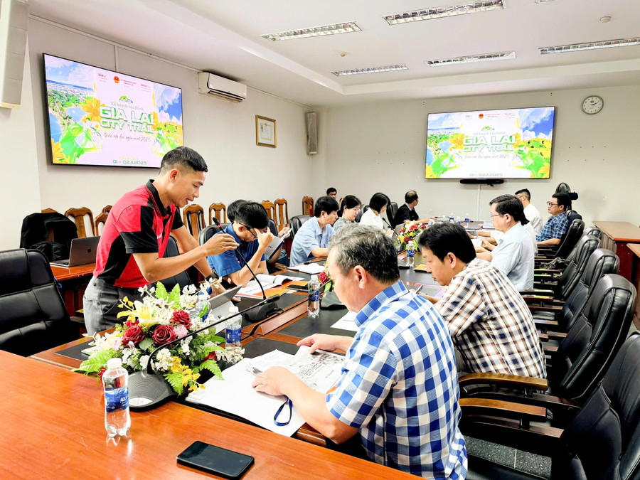 Ban tổ chức Giải chạy Gia Lai City Trail 2025 thống nhất thời gian thi đấu, lộ trình các cự ly và công tác phục vụ vận động viên. Ảnh: BTC de965d35f2d27f8c26c35.jpg