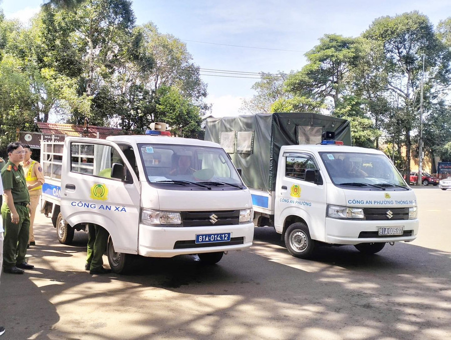 Công an tỉnh Gia Lai phối hợp với Ban Tổ chức khảo sát, đảm bảo an ninh đường chạy. Ảnh: BTC cong-an-tinh-gia-lai-khao-sat-cac-diem-chot-tai-giai-chay.jpg