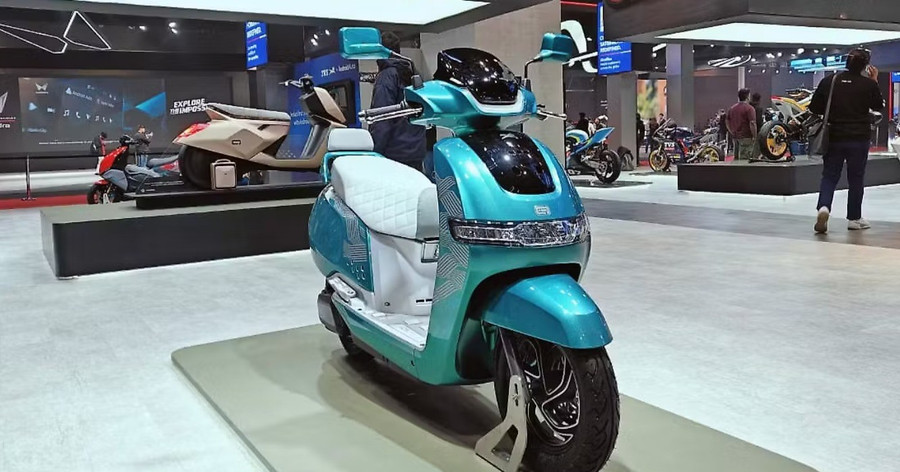 TVS iQube 2025 – mẫu xe tay ga điện đến từ Ấn Độ với thiết kế trung tính, hiện đại, đang được kỳ vọng tạo sóng tại thị trường Đông Nam Á. Ảnh: S.T 1747476577647.jpg