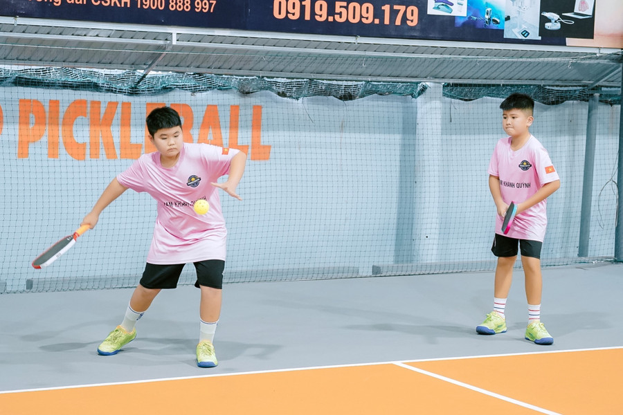 Giải thi đấu ở cụm 5 sân với 5 nội dung khác nhau. Ảnh: M.P.S nbt05976.jpg