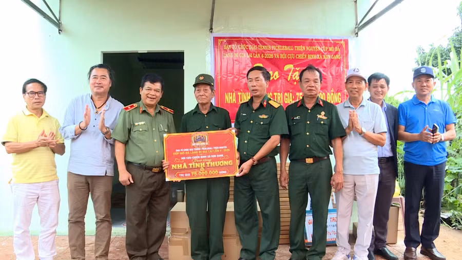 cuu-chien-binh-pham-dang-truong-lang-ktu-duoc-ho-tro-75-trieu-dong-de-xay-dung-nha-o-anh-huy-toan.png