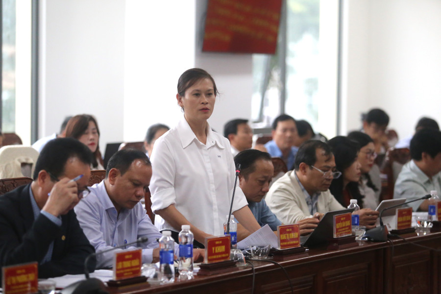 Đại diện phường An Phú phát biểu tại buổi làm việc. Ảnh: Văn Ngọc 4.jpg