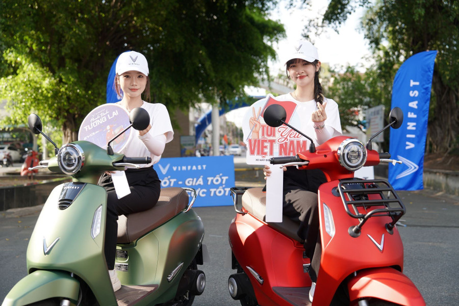Kiểu dáng thời trang, nhỏ gọn và dễ điều khiển khiến Evo Lite Neo trở thành mẫu xe "được lòng" cả phụ huynh lẫn học sinh. Ảnh: S.T a2-05485051.jpg