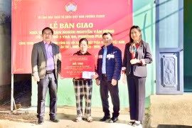 Pleiku: Bàn giao nhà “Đại đoàn kết” cho hộ cận nghèo ở tổ dân phố 3 Trà Đa