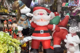 Gia Lai rực rỡ sắc màu Giáng sinh 2025 