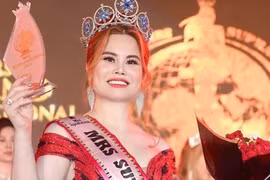 Tiến sĩ côn trùng đăng quang Hoa hậu Quý bà Siêu quốc gia 2025