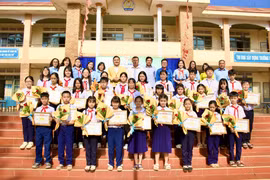 Phường Thống Nhất tuyên dương 30 đội viên tiêu biểu.