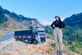 Cô gái "gen Z" Gia Lai xuyên Việt cùng chiếc xe tải chở hàng 34 tấn