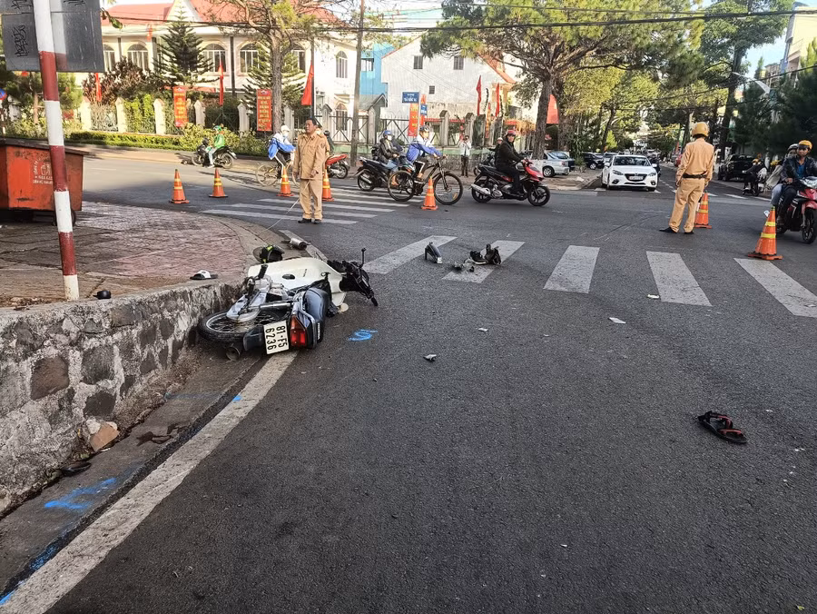 Hiện trường vụ va chạm giao thông. Ảnh: R'Ô HOK