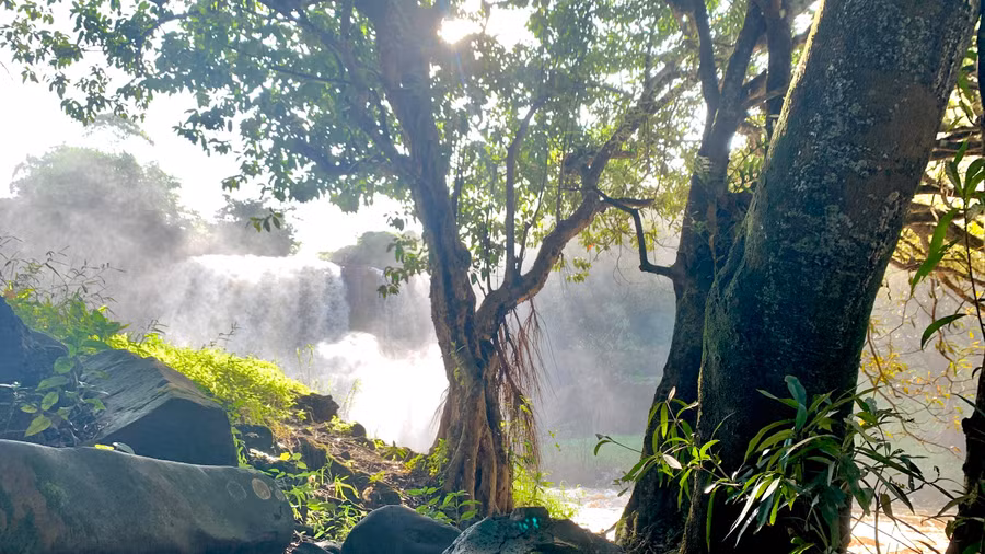 Với những người thích khám phá, trải nghiệm thì thác Grai Tor là điểm đến lý tưởng bởi nét đẹp hoang sơ. Với những người thích khám phá, trải nghiệm thì thác Grai Tor là điểm đến lý tưởng bởi nét đẹp hoang sơ.