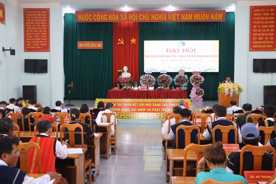 Quang cảnh Đại hội đại biểu các DTTS huyện Kông Chro lần thứ IV năm 2024. Ảnh: Quang Tấn