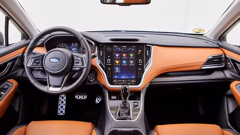 Toàn bộ ghế ngồi của Subaru Outback 2024 được bọc da cao cấp với 2 tông màu: đen và da bò sang trọng. Ảnh: S.T