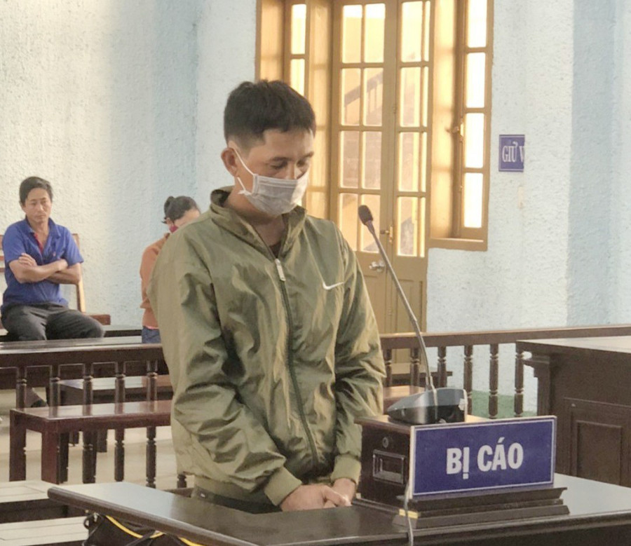 Bị cáo Phan Quốc Trường tại phiên tòa. Ảnh: R'Ô HOK Bị cáo Phan Quốc Trường tại phiên tòa. Ảnh: R'Ô HOK