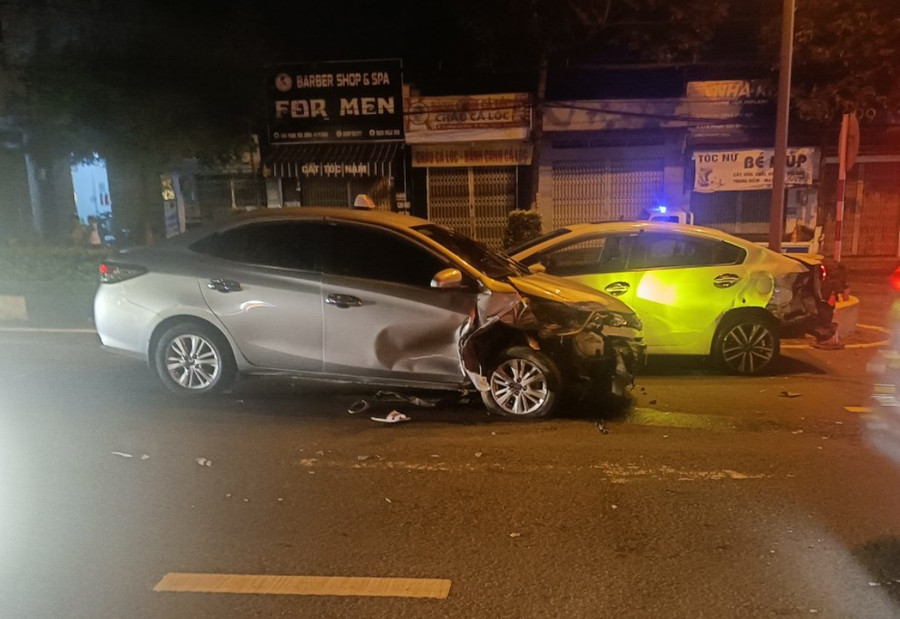 Hiện trường vụ va chạm giao thông. Ảnh: R'Ô HOK Hiện trường vụ va chạm giao thông. Ảnh: R'Ô HOK